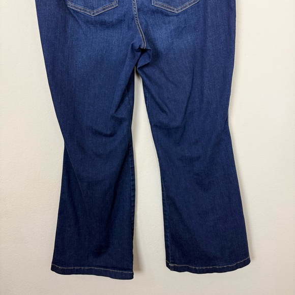 SPANX SPANXshape EveryWear Flare Jeans in Midnight Shade - Picture 10 of 13